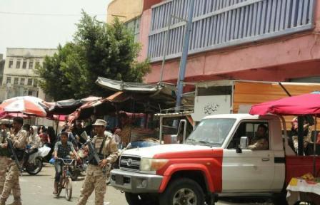 اغتيال ضابط وجرح جندي في مدينة تعز